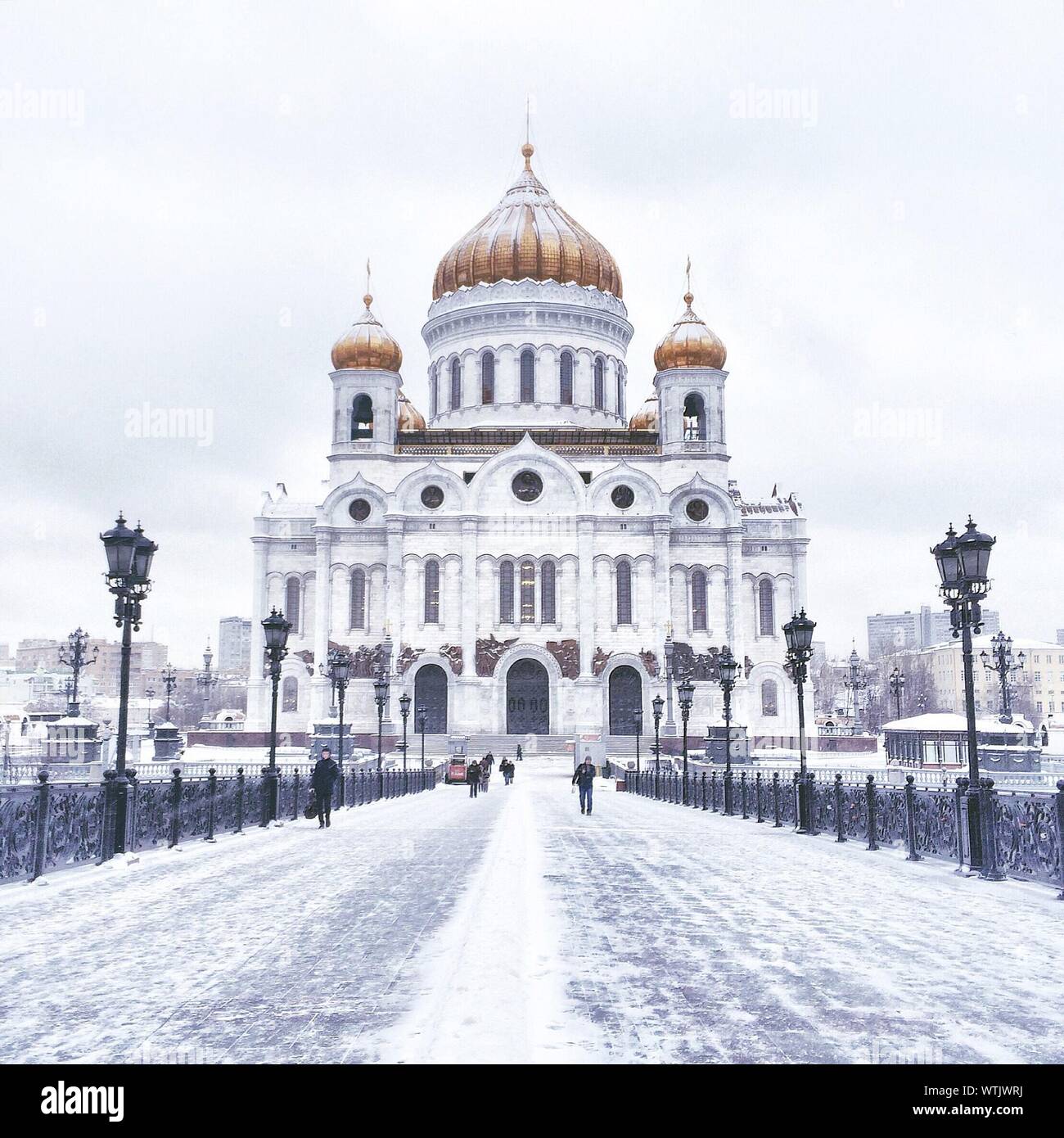 зимняя москва храм христа спасителя. храм христа спасителя 1997. храм христа спасителя москва зимой 2021. храм христа спасителя в москве, или собор рождества христова. алексей козориз фотограф.