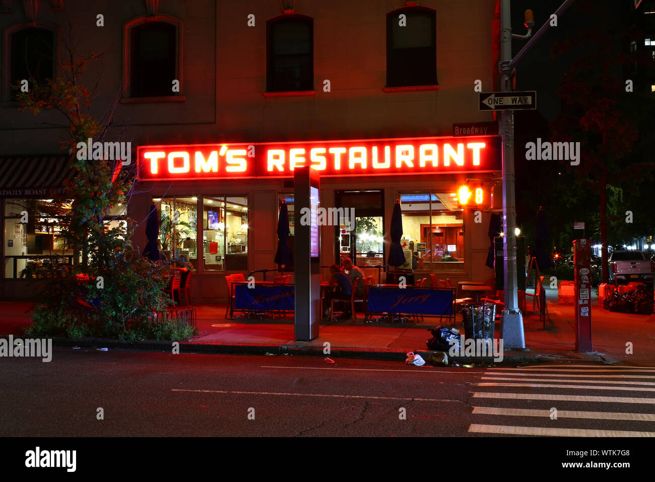 Tom's Restaurant, which exterior was routinely used in Seinfeld