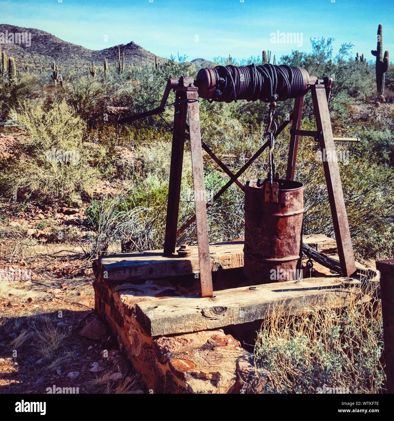 Well bucket hires stock photography and images Alamy