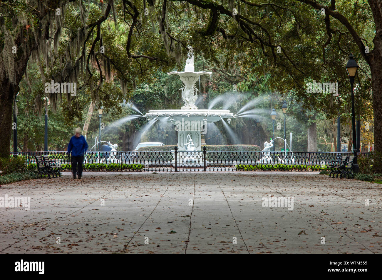 forsyth park and fountain, savannah georgia Stock Photo - Alamy