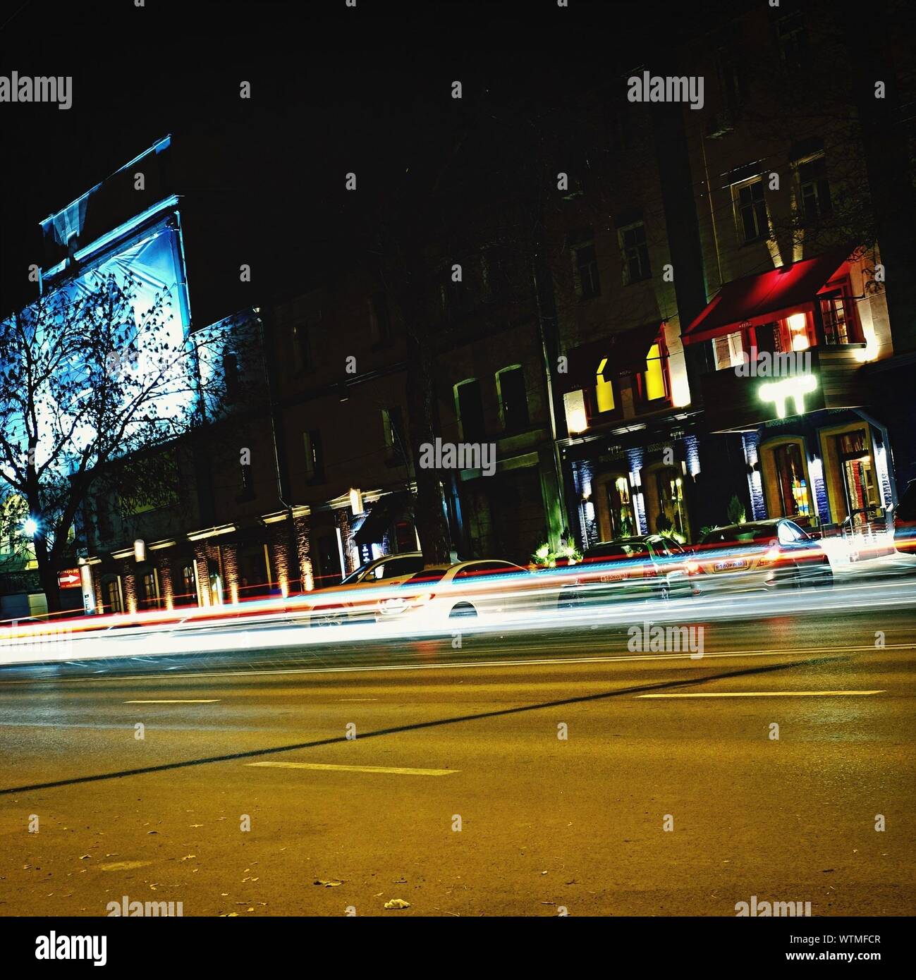 Residential street night light hi-res stock photography and images - Alamy