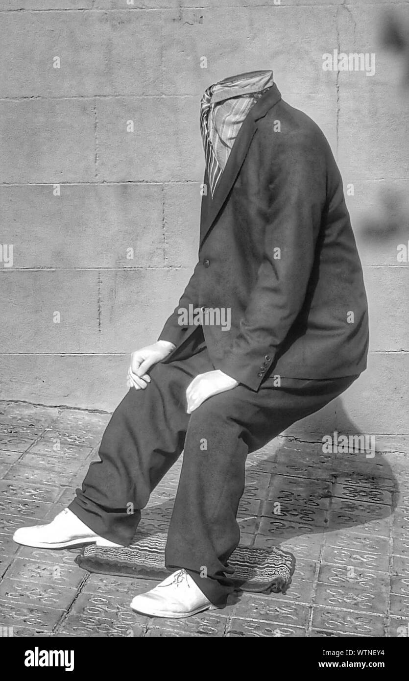 Headless Man High Resolution Stock Photography and Images Alamy