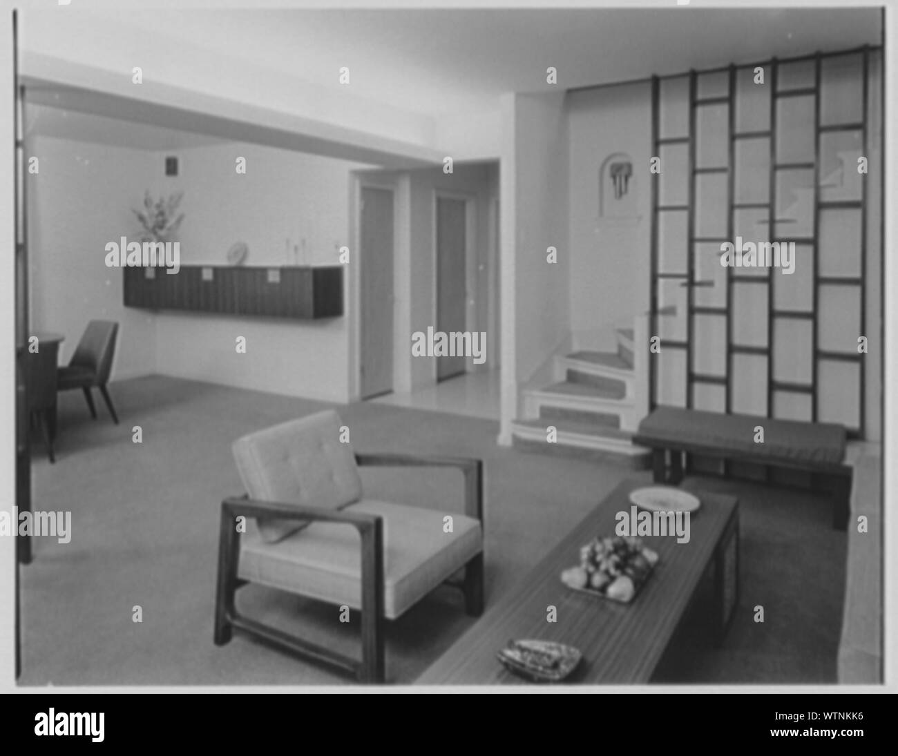 Mr. and Mrs. Simon Horowitz, residence at 8206 256th St., Floral Park, Long Island. Stock Photo