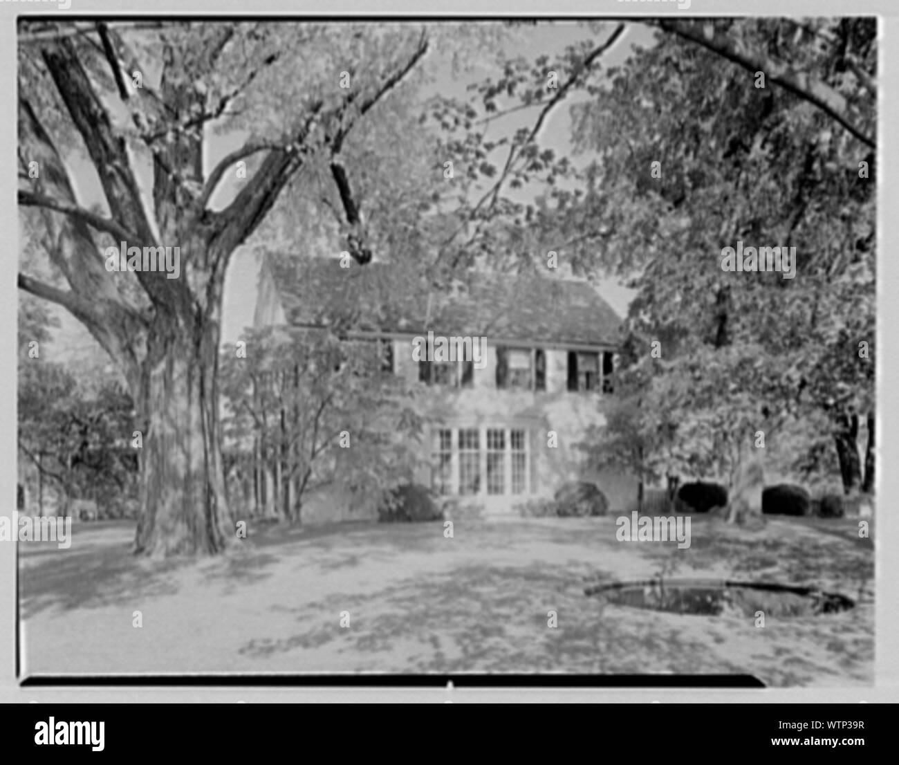 Mrs. C. Oliver Iselin, residence on Chicken Valley Rd., Glen Head, Long