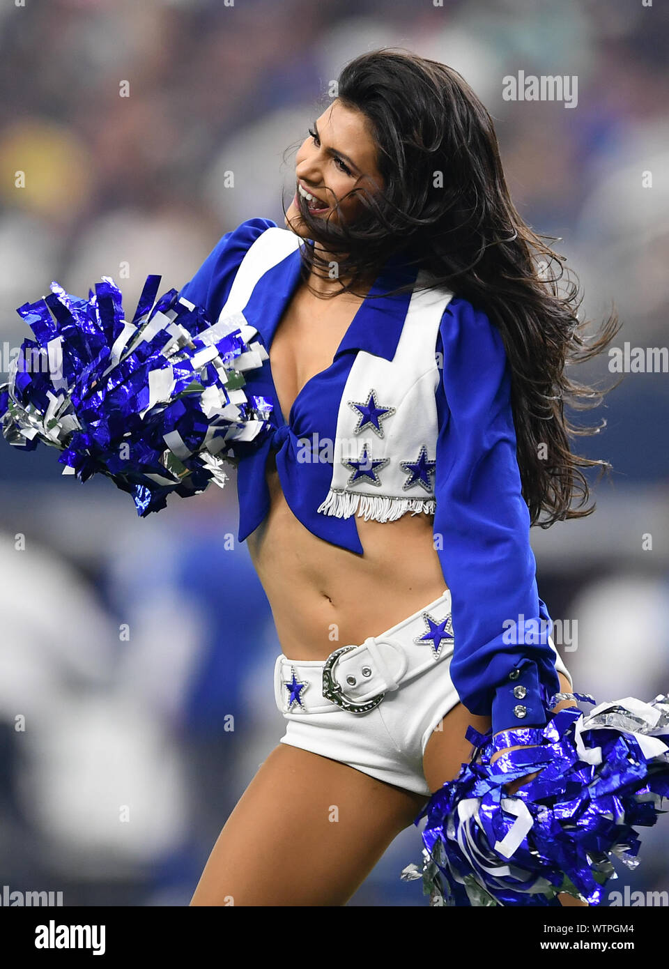 The dallas cowboys cheerleaders hi-res stock photography and images - Page  3 - Alamy