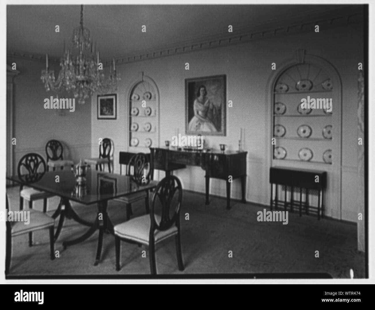 Mrs. George F. Ryan, Vaucluse, residence in Portsmouth, Rhode Island Stock  Photo - Alamy