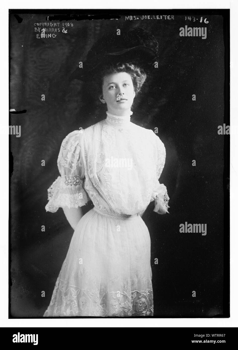 Mrs. Joe Leiter, standing, three-quarters, copyright by Harris & Ewing ...