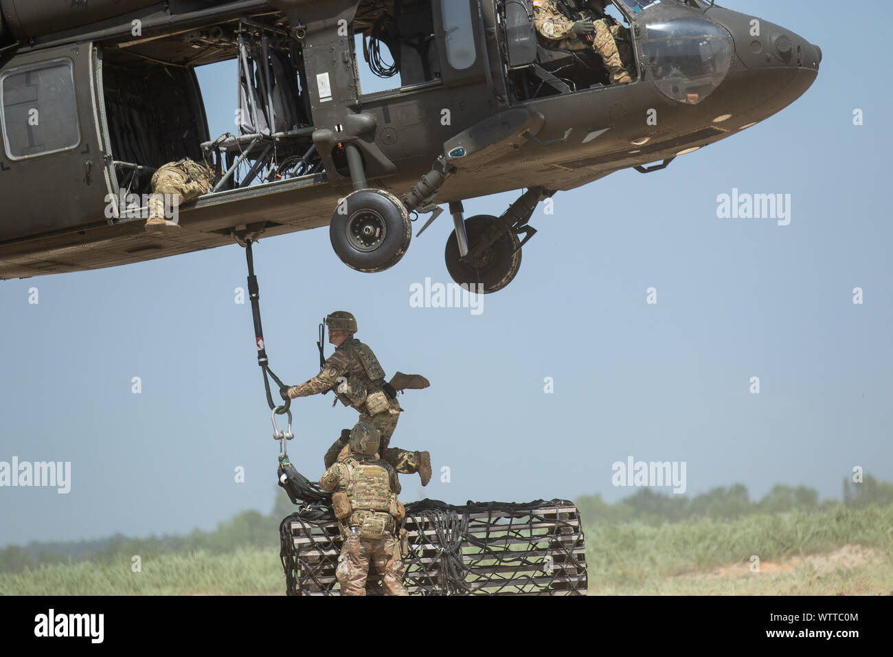 Advisors from 1st Security Force Assistance Brigade, conduct sling load