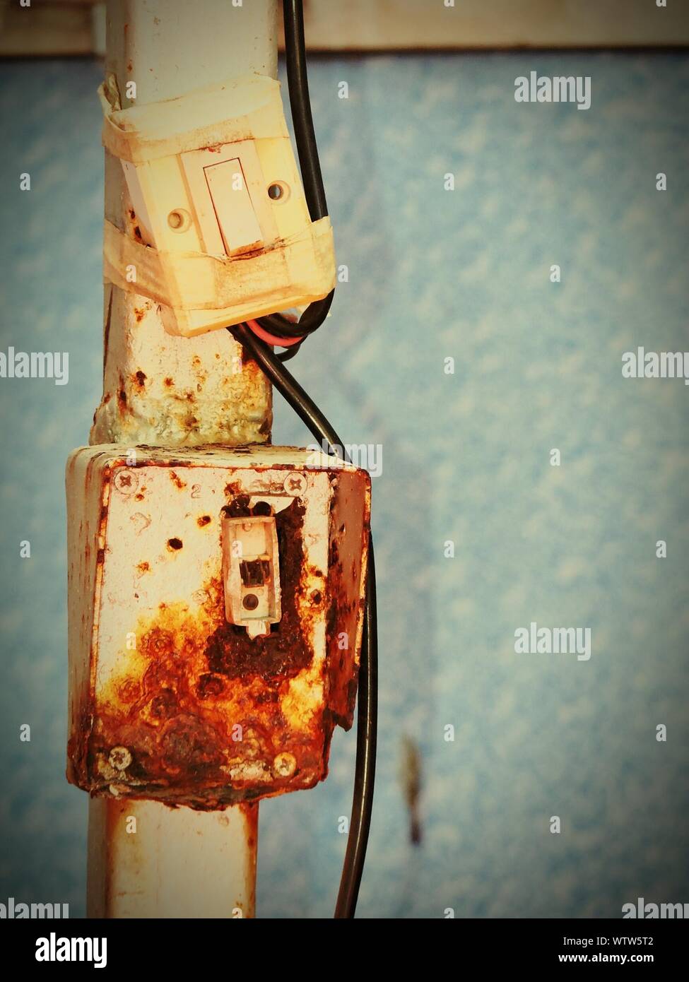 Iron light switch hi-res stock photography and images - Alamy