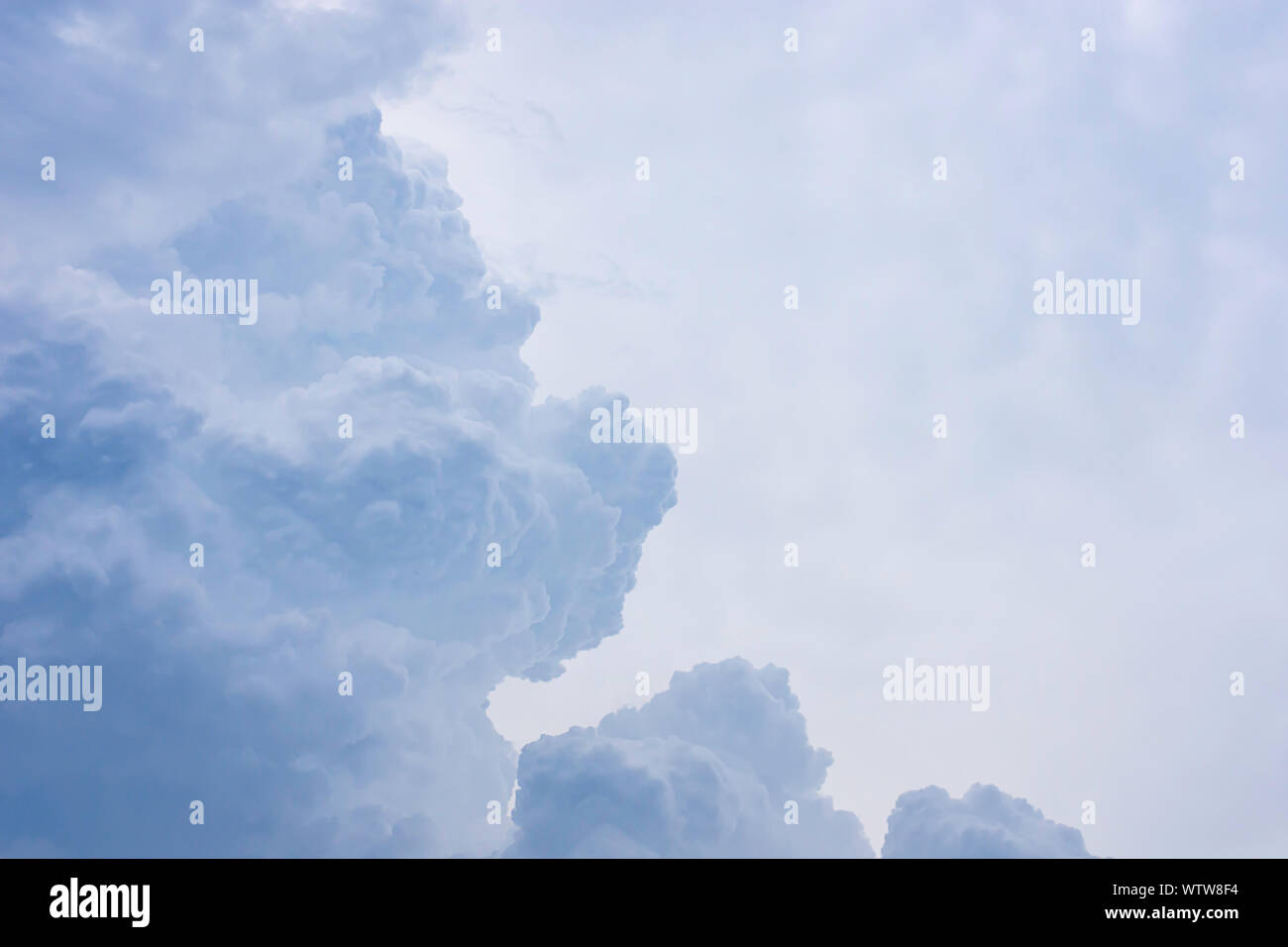Time lapse beautiful spring clouds hi-res stock photography and images ...