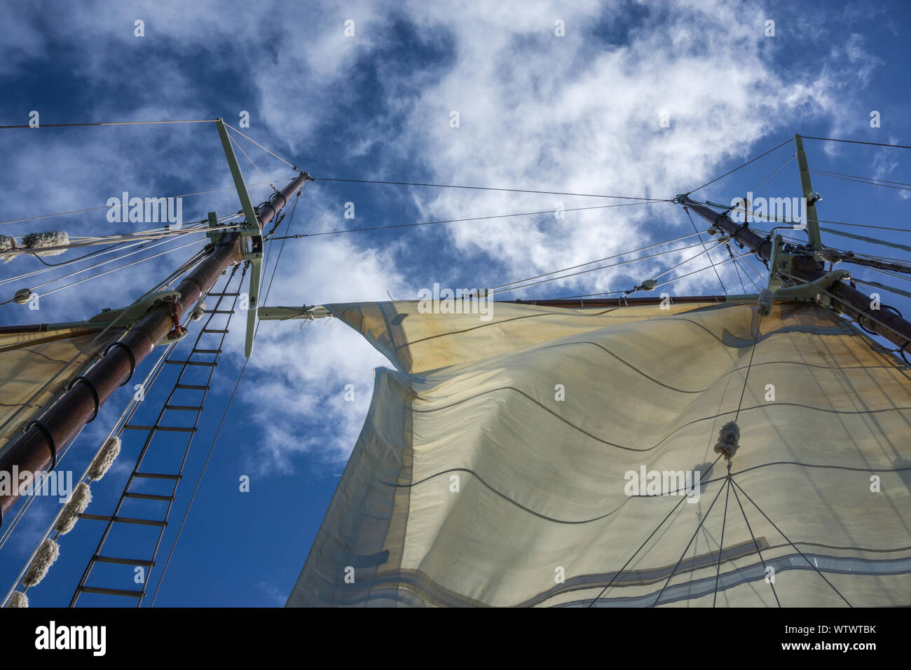 Whitsunday island sailing cruise Australia Stock Photo Alamy