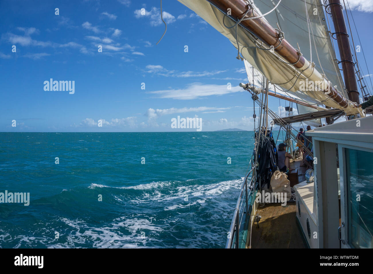 Whitsunday island sailing cruise Australia Stock Photo Alamy