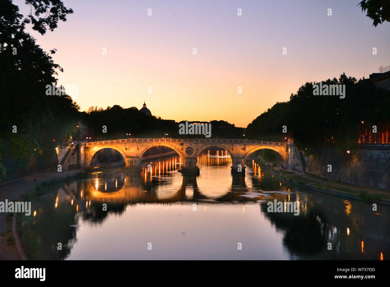 Multi arched bridge hi-res stock photography and images - Alamy