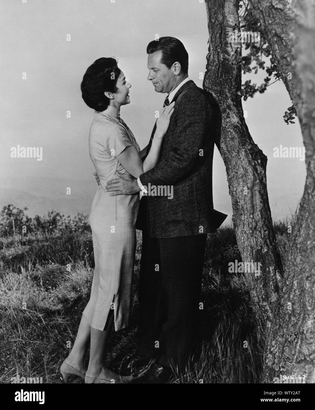 Love is a many-splendored Thing aka Alle Herrlichkeit auf Erden, USA, 1955, Regie: Henry King, Otto Lang, Darsteller: William Holden, Jennifer Jones, Torin Thatcher Stock Photo