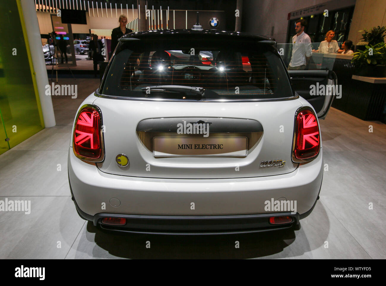 Se Car Agency >> Frankfurt Germany 11th Sep 2019 The British Car Se Car Agency >> Frankfurt Germany 11th Sep 2019 The British Car