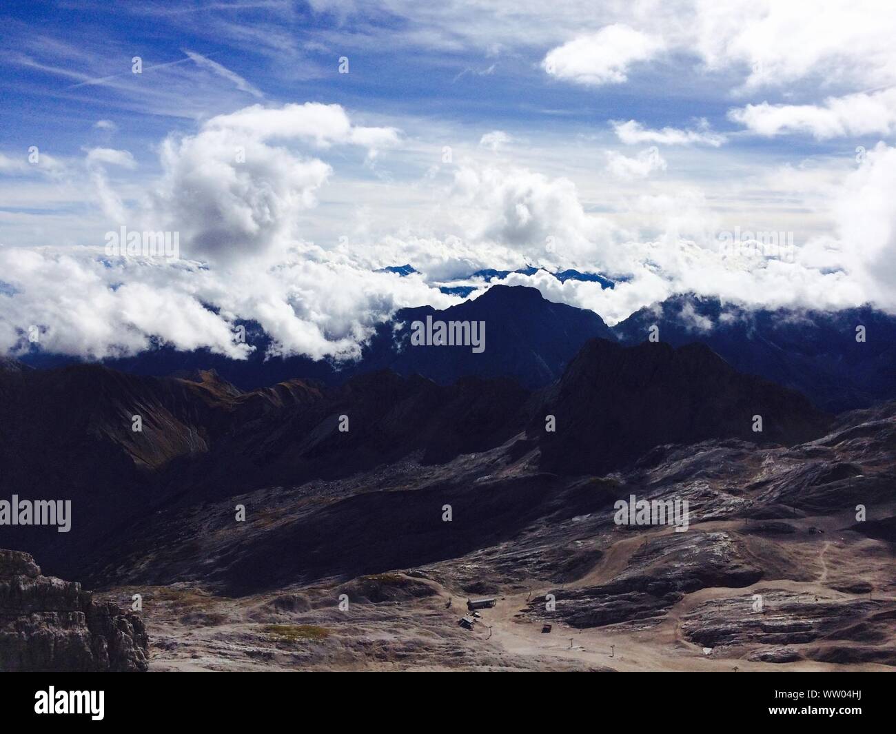 Mountain Range Clouds Hi res Stock Photography And Images Alamy