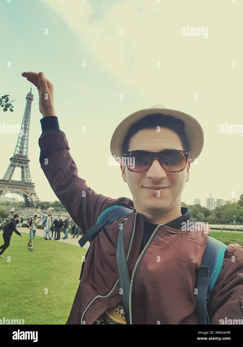 Eiffel tower optical illusion hi-res stock photography and images - Alamy