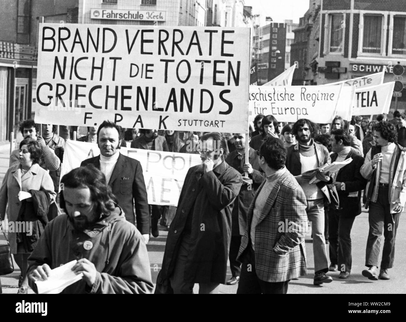 Greeks and Germans demonstrated on March 10, 1973 in Bonn against the Greek military junta and for freedom in Greece. | Greeks and Germans demonstrated on March 10, 1973 in Bonn against