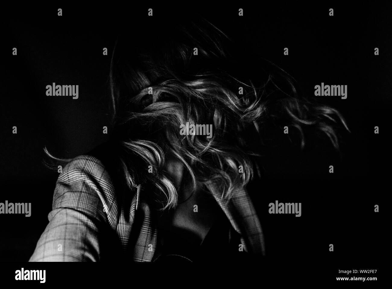 Wavy hair model Black and White Stock Photos & Images - Alamy