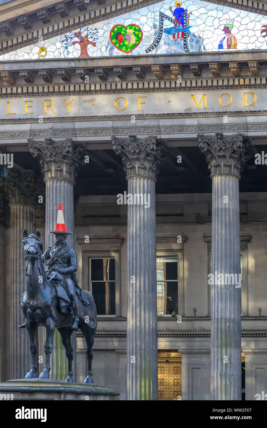Neoclassical Gallery of Modern Art, GoMA, Royal Exchange Square, Glasgow, Scotland, UK, Duke of Wellington sporting a traffic cone, Stock Photo