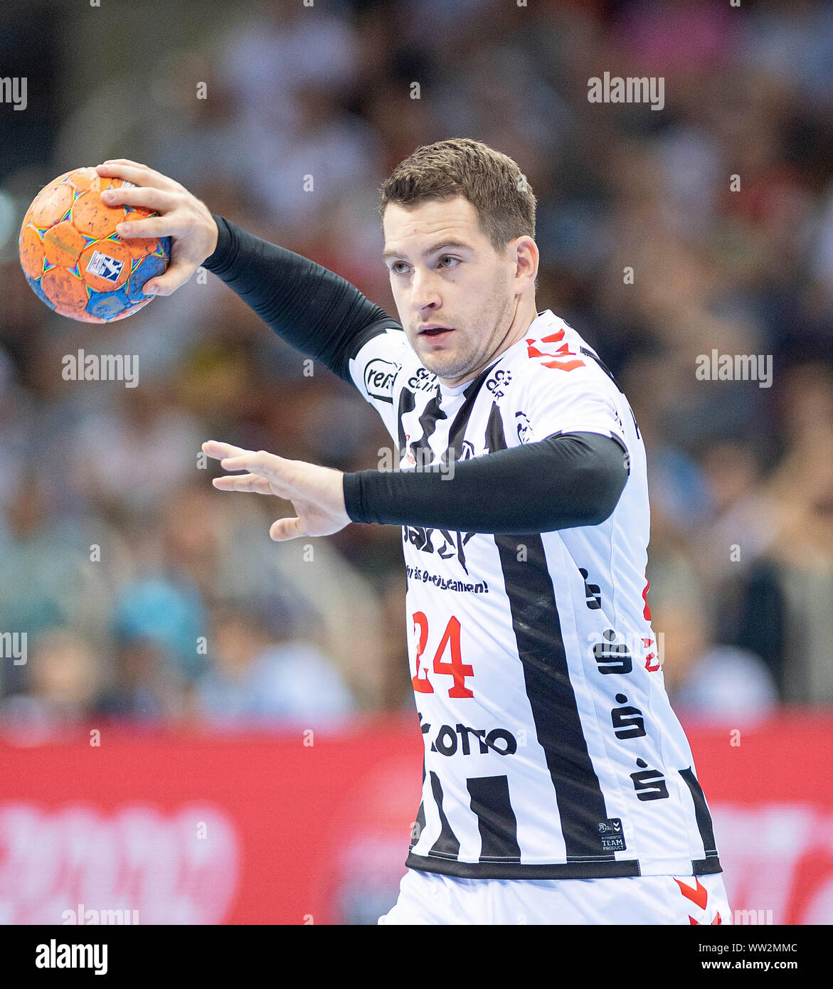 Miha ZARABEC (KI) Promotion, Handball Super Cup 2019, SG Flensburg-Handewitt  (FL) - THW Kiel (KI) 32:31 (in a seven-meter throw), on 21.08.2019 in  Duesseldorf/Germany. | Usage worldwide Stock Photo - Alamy