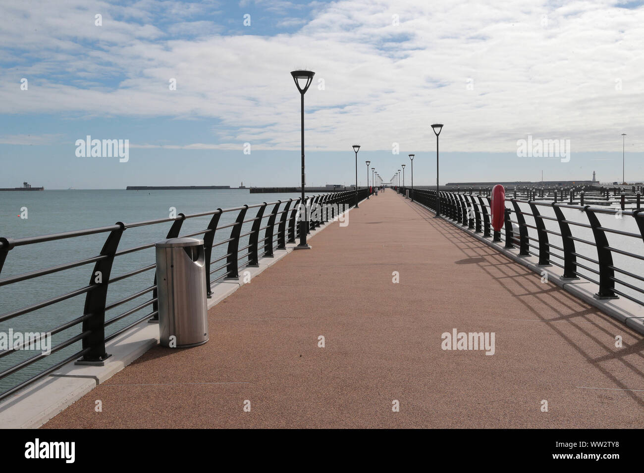 The new 550 metre pier on the Western Docks in  Dover Kent which is part of the towns revival programme. Stock Photo