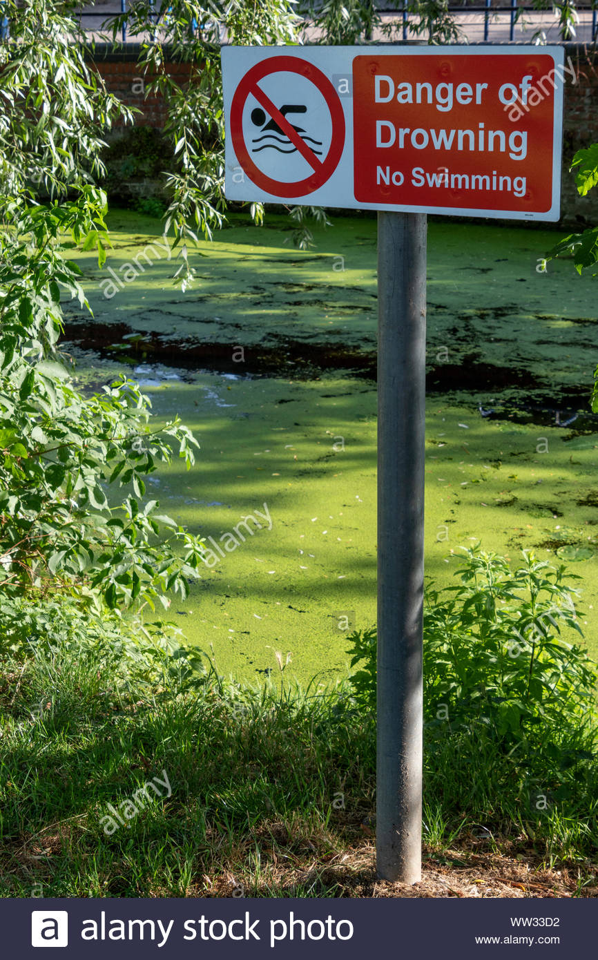 River Warning Signs High Resolution Stock Photography and Images Alamy