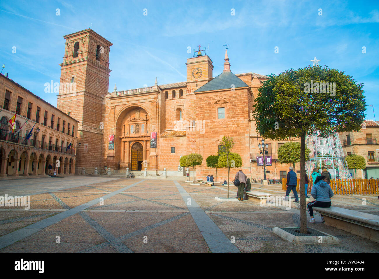 San Andres church. Plaza Mayor, Villanueva de los Infantes, Ciudad Real province, Castilla La Mancha, Spain. Stock Photo