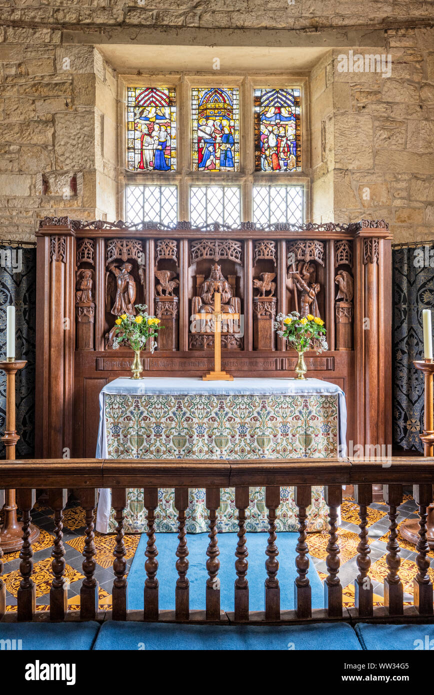 Window late 15th century hi res stock photography and images Alamy