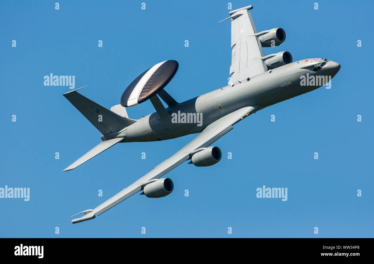Raf Waddington Sentry High Resolution Stock Photography And Images Alamy Raf Waddington Sentry High Resolution Stock Photography And Images Alamy