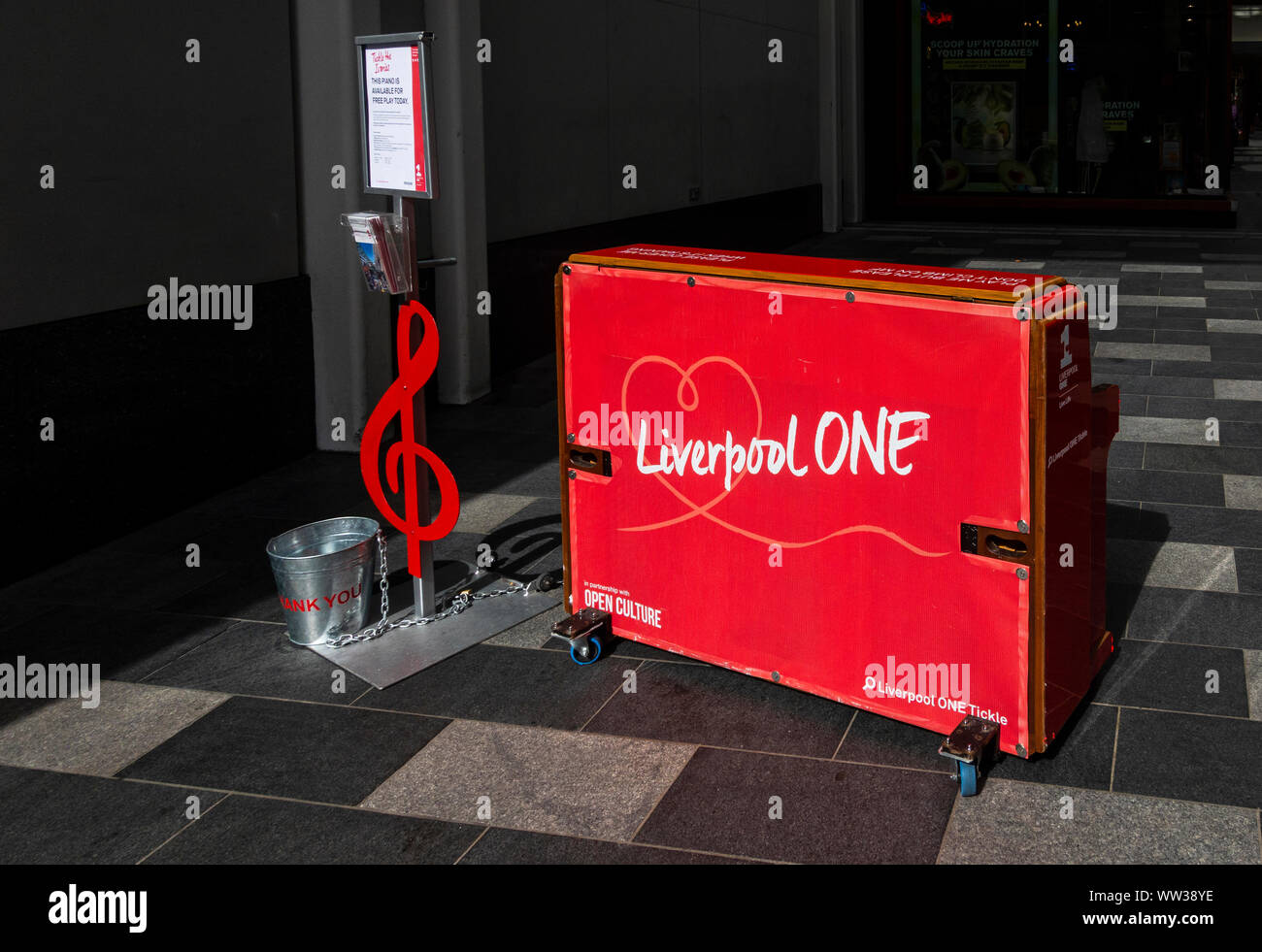 Piano in Liverpool ONE mall Stock Photo Alamy