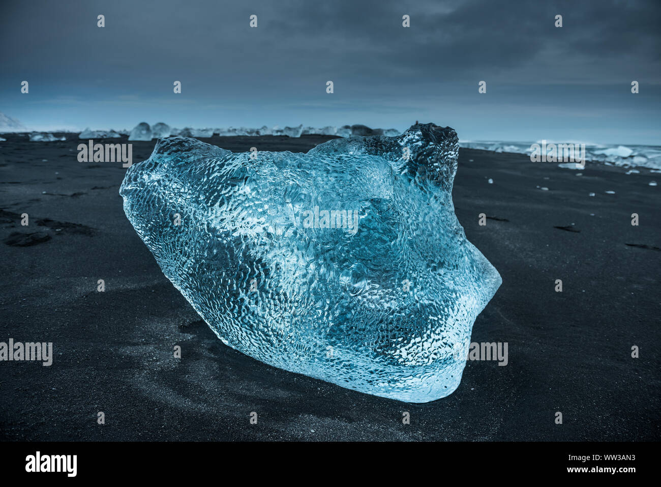 Sunrise beautiful diamond beach hi-res stock photography and images - Alamy