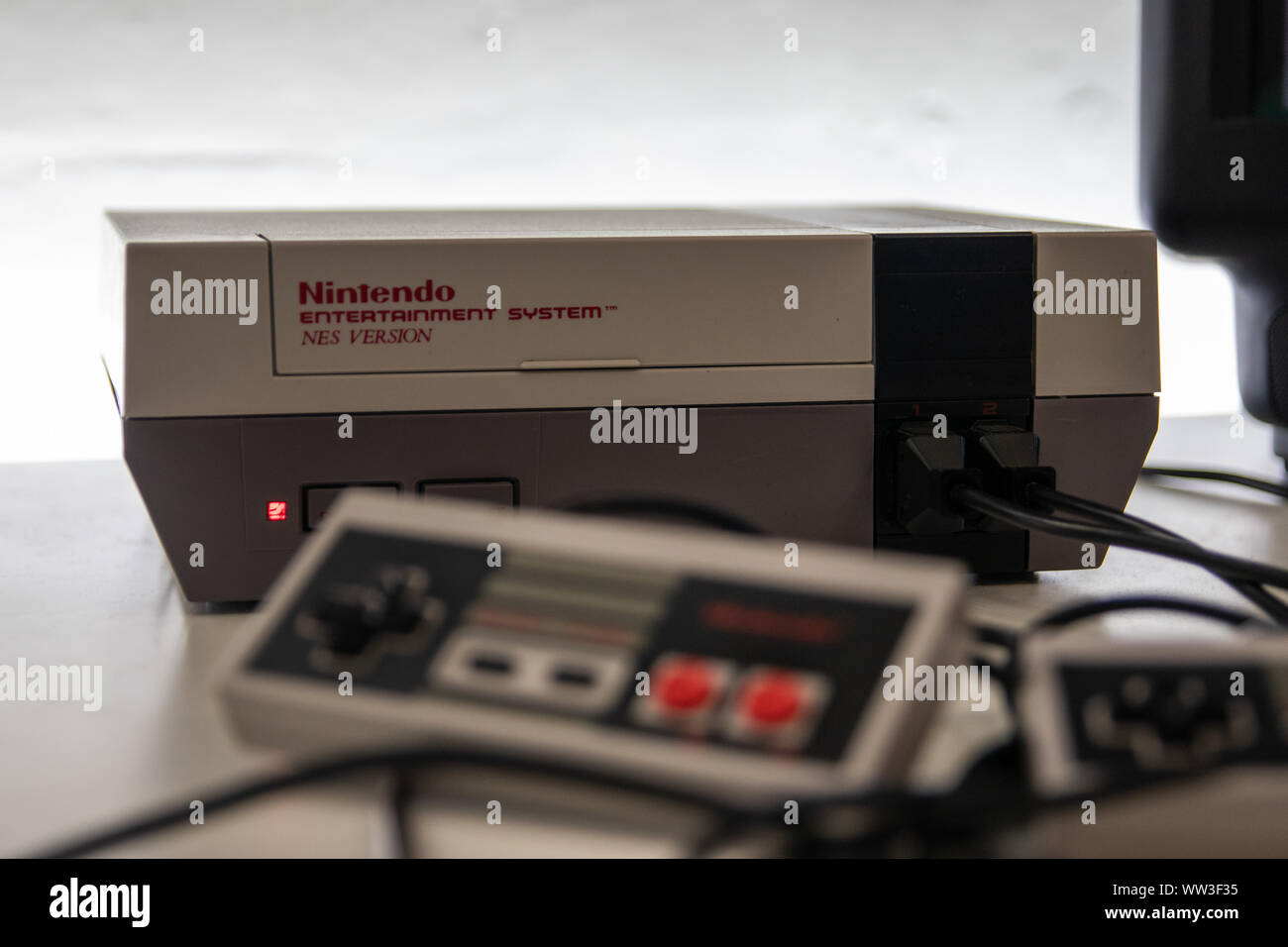 Nintendo game console 1983 hi-res stock photography and images - Alamy