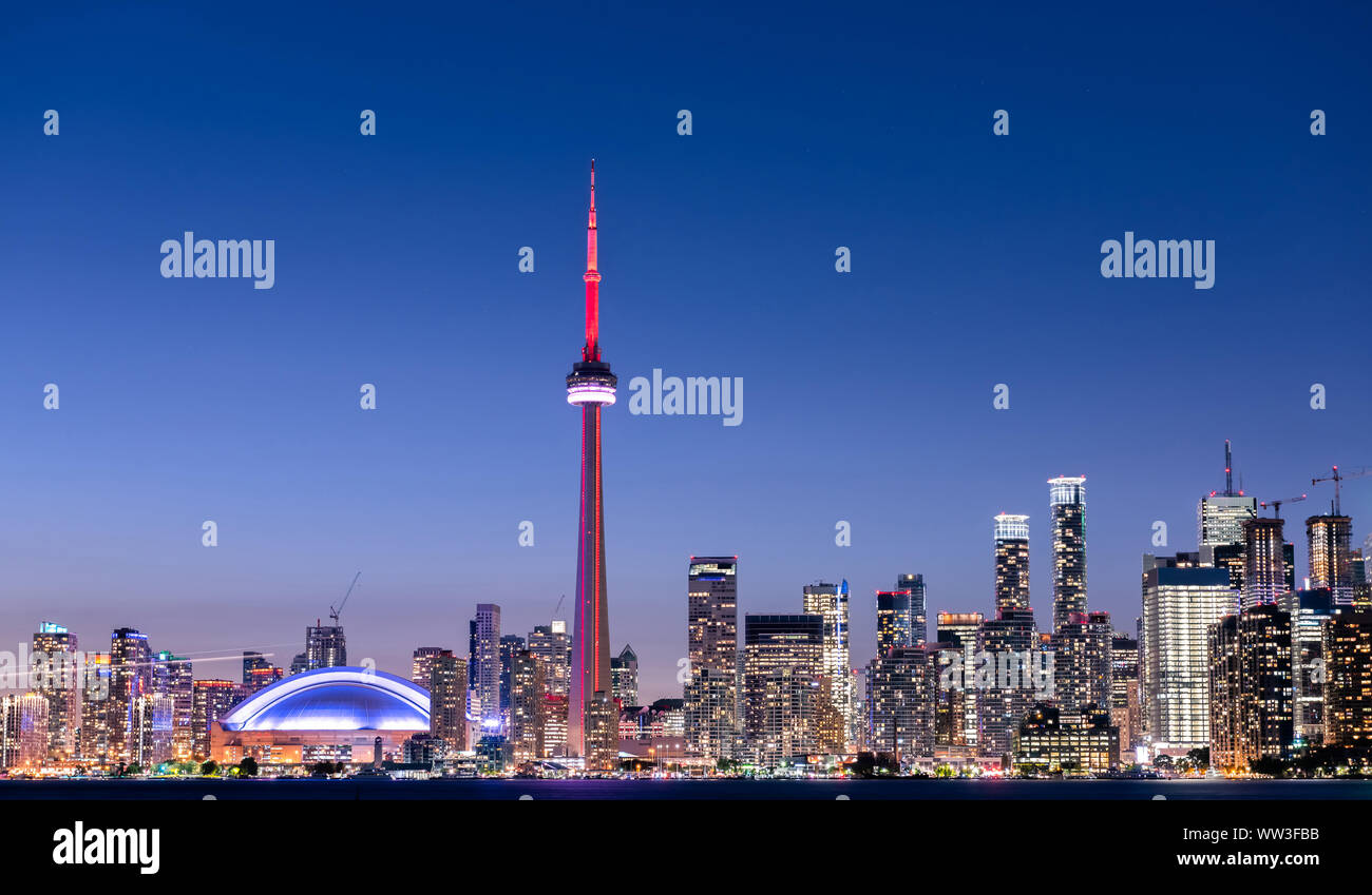 Toronto city skyline at night, Ontario, Canada Stock Photo - Alamy