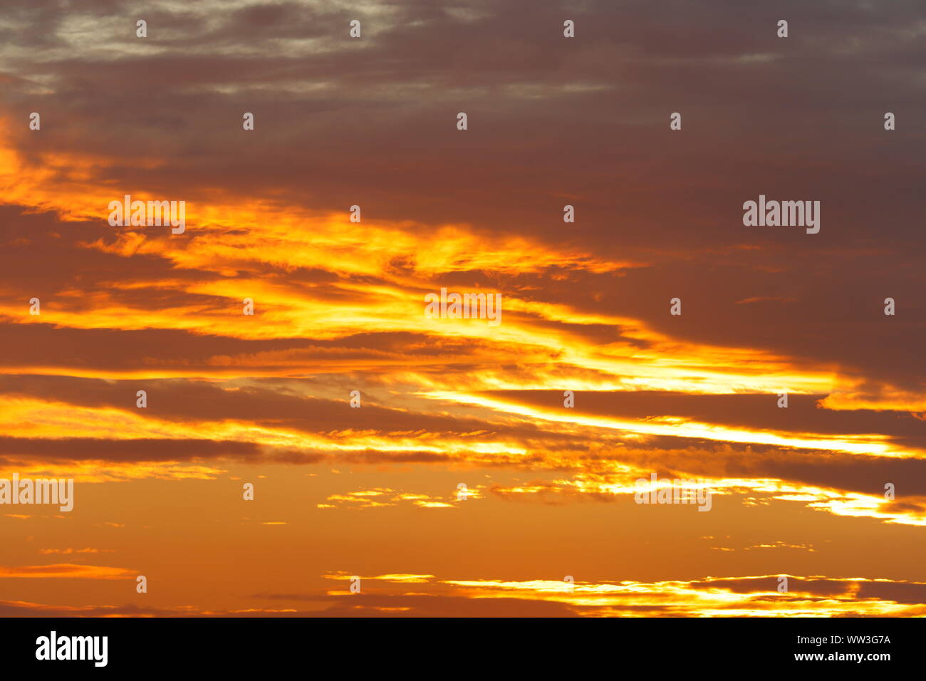 A red sky above Leeds during sunrise Stock Photo - Alamy