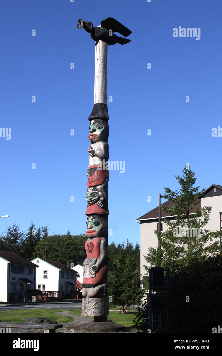 Indians with green eyes hi res - A Raven Totem Pole Carved By Alaska Natives WW3HNM 