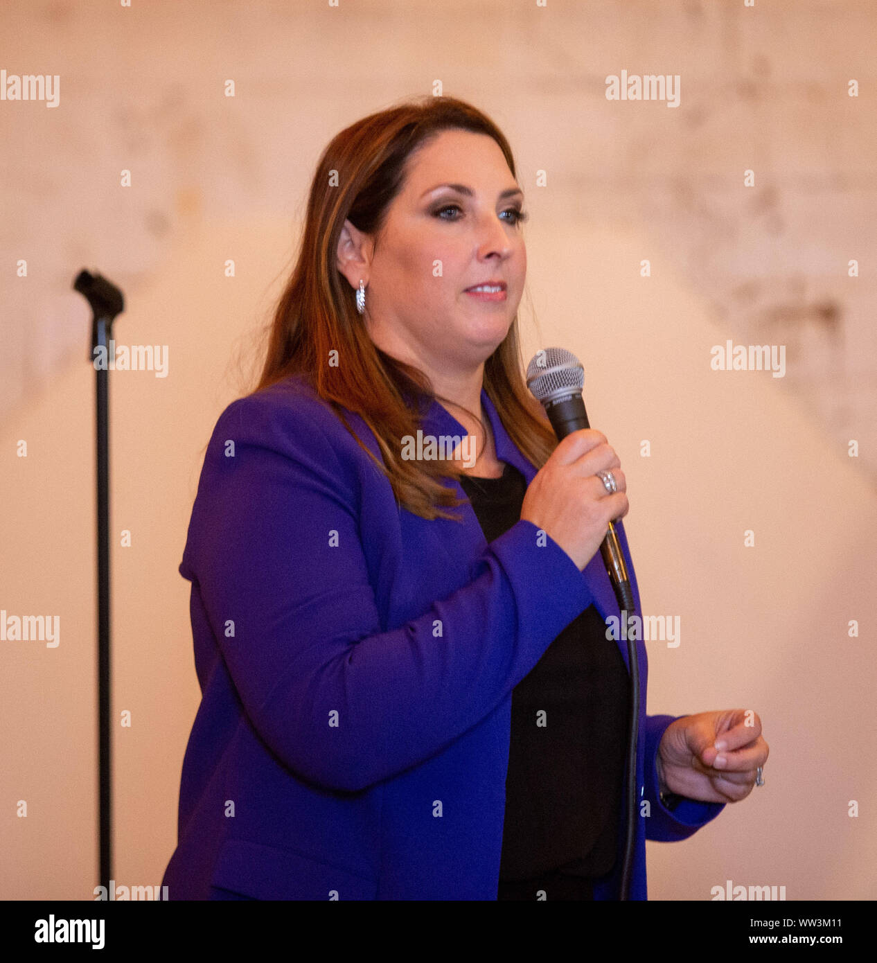 Houston, TX, USA. 12th Sep, 2019. Ronna McDaniel, Republican National Committee Chairman speaks to supporters during the Trump Campaign Celebrates Hispanics Heritage Month with Launch of 'Vamos to Victory'' Tour at Gulf Coast Distillers on Thursday, September 12, 2019 in Houston. Photo by: Juan DeLeon/Zuma Press. Credit: Juan DeLeon/ZUMA Wire/Alamy Live News Stock Photo