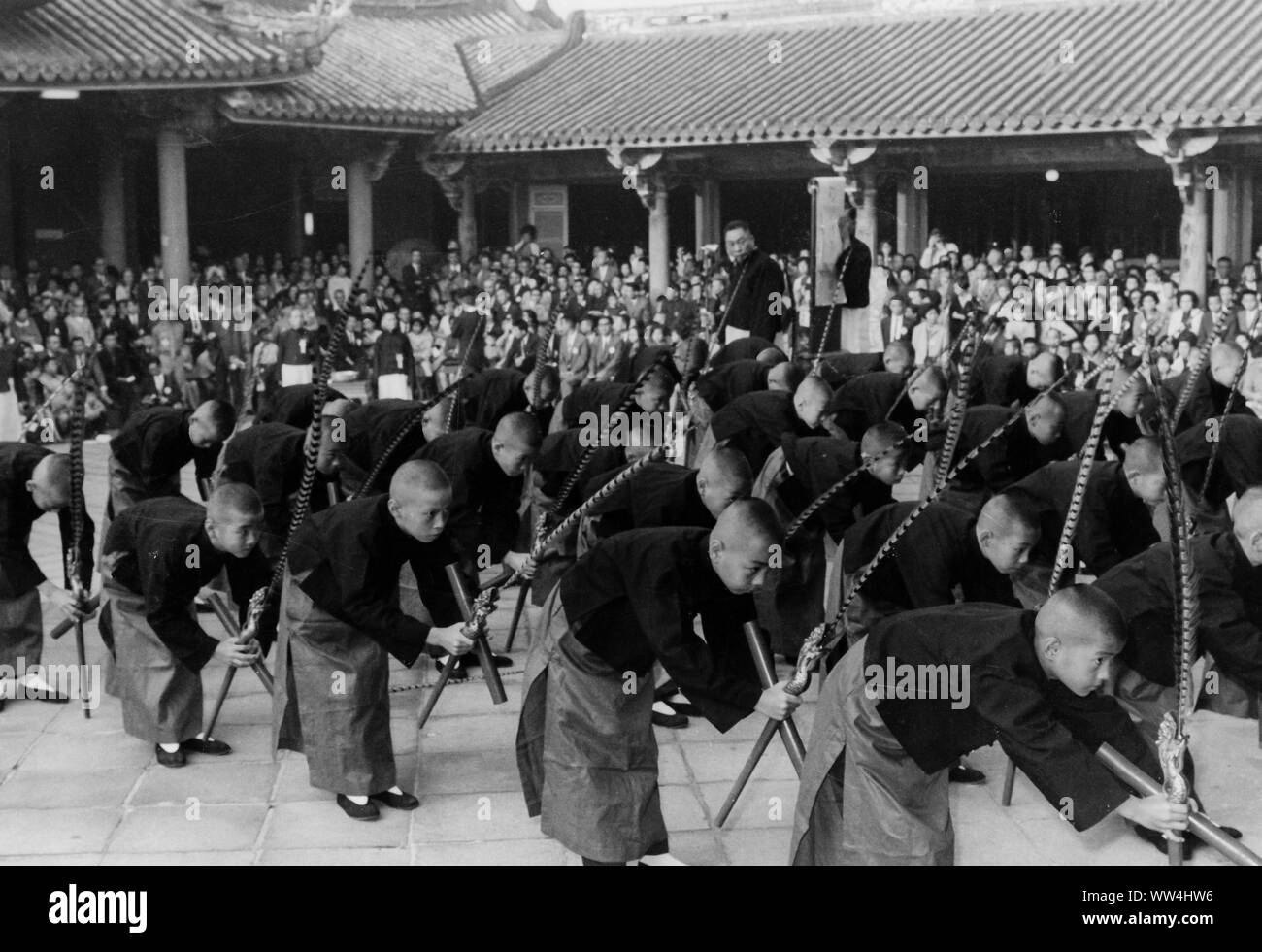 Celebrations for the 2516th anniversary of Confucius, Confucian Temple, Taipei, Taiwan, 28 September 1966 Stock Photo