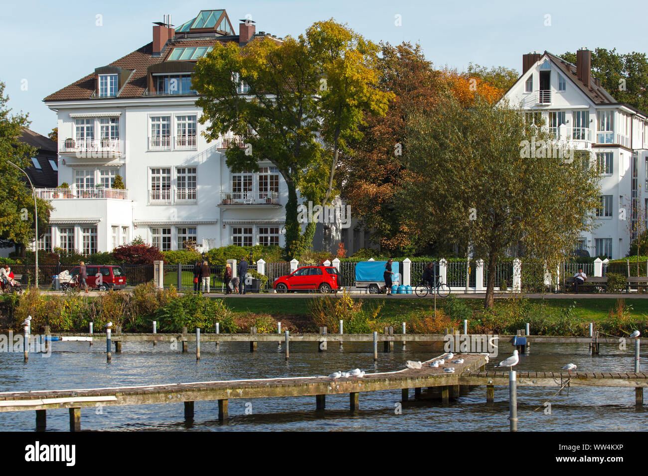 Alster villas at the SchÃ¶ne Aussicht in Uhlenhorst, Hamburg. Stock Photo