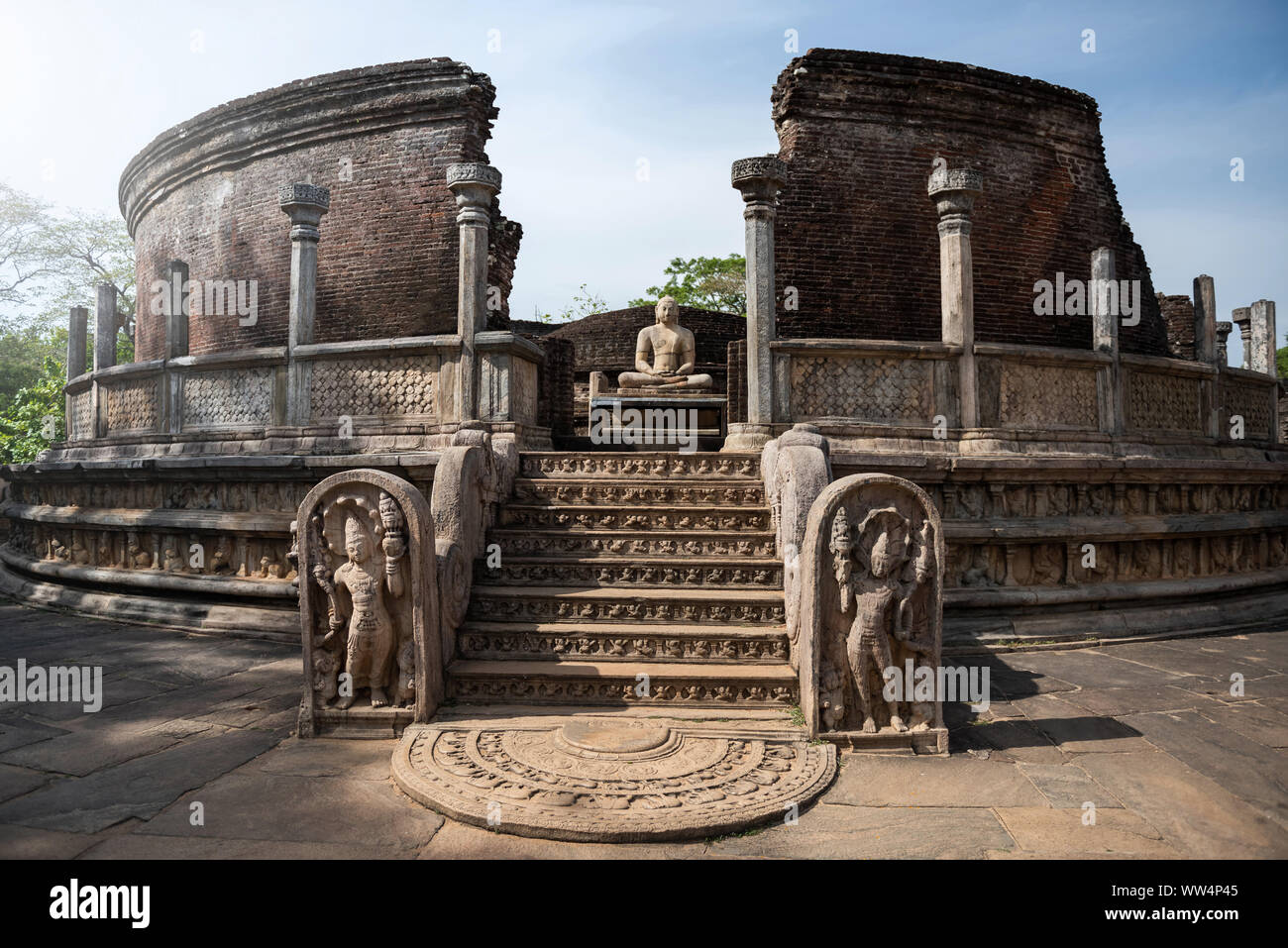 Ruins of the historical city of Polonnaruwa, Sri Lanka Stock Photo Alamy