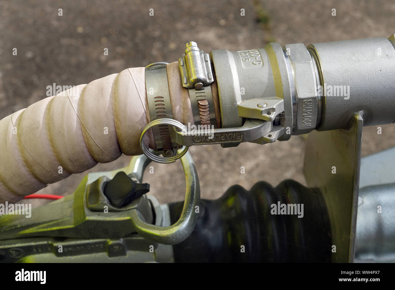 Hose connection hires stock photography and images Alamy