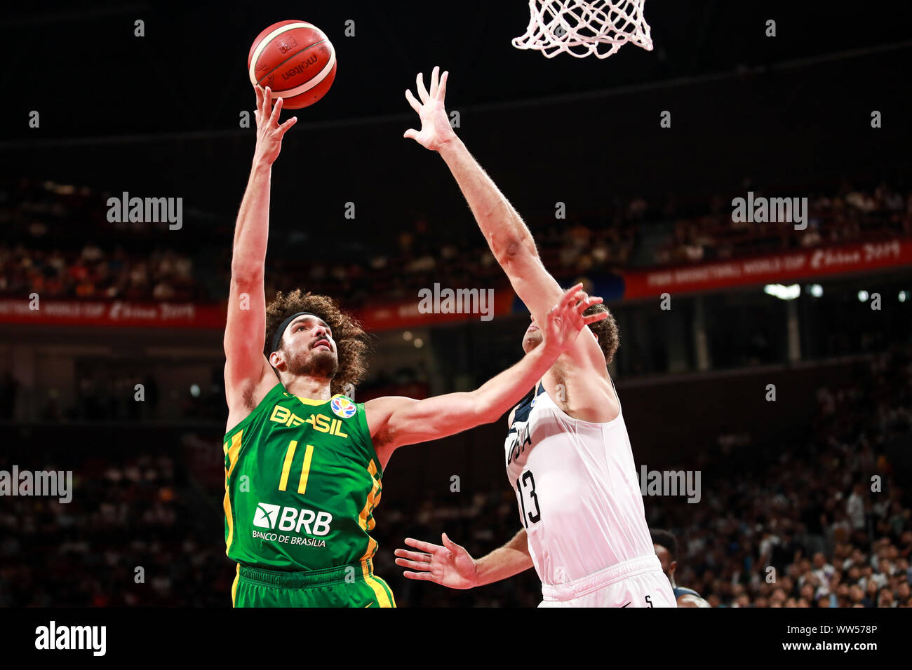 RJ - BASQUETE/NBA/COLETIVA - ESPORTES - O jogador brasileiro Anderson  Varejão, ala/pivô do Cleveland Cavaliers, durante coletiva de imprensa  organizada pela NBA antes do jogo entre Miami Heat e Cleveland Cavaliers,  válido