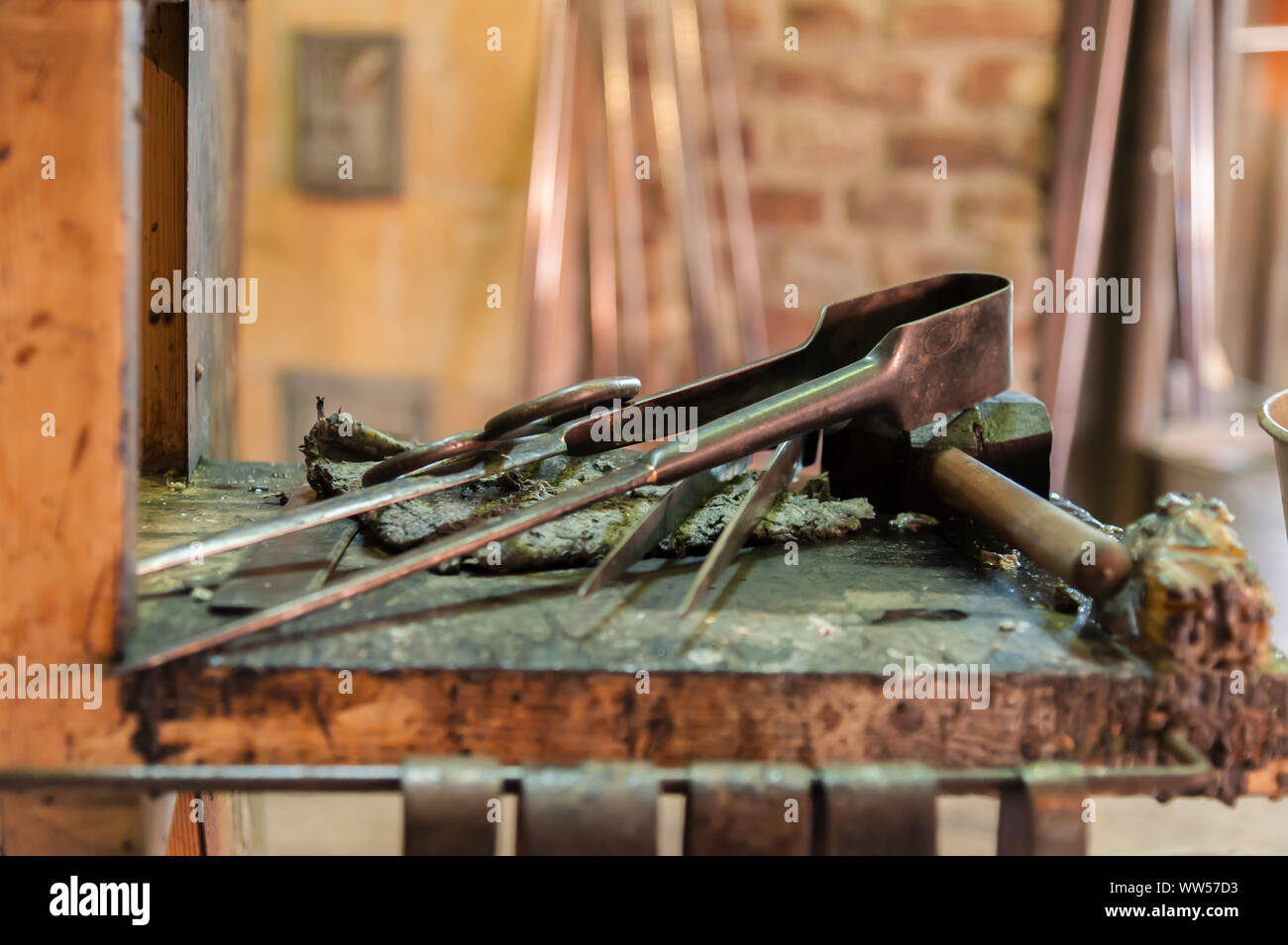 Glass Handling High Resolution Stock Photography and Images Alamy