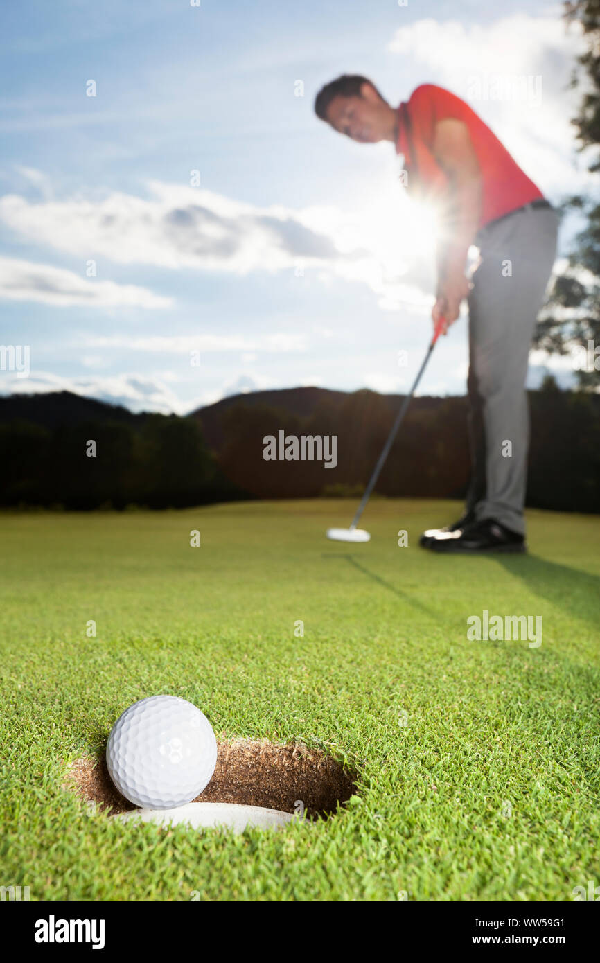 Dropping golf ball hires stock photography and images Alamy