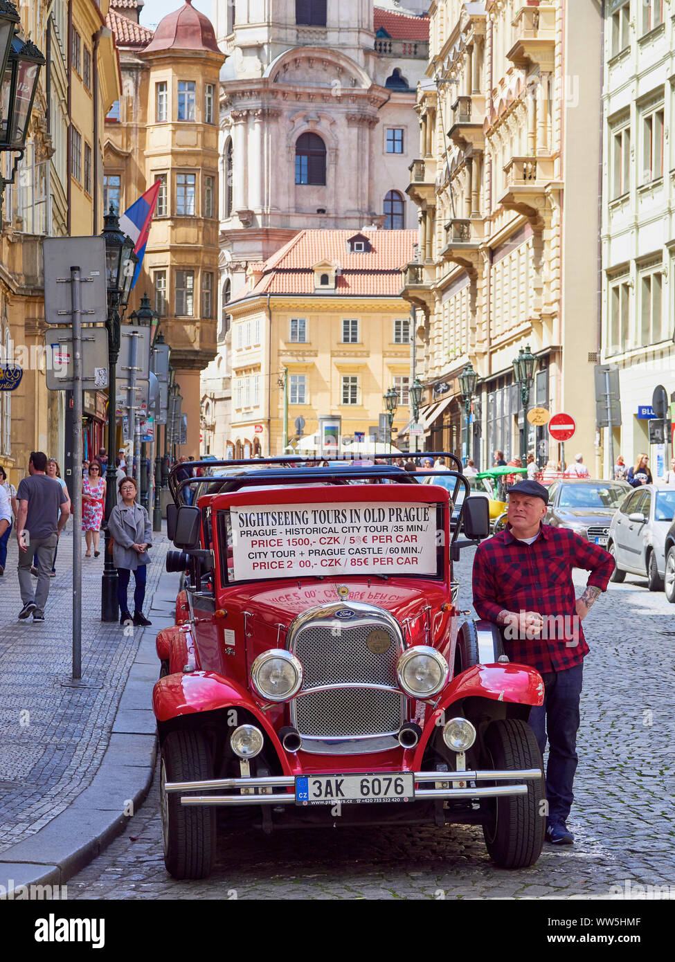 PRAGUE, CZECH REPUBLIC - MAY 16, 2017: Vintage car sightseeing tours in the  city of Prague Stock Photo - Alamy