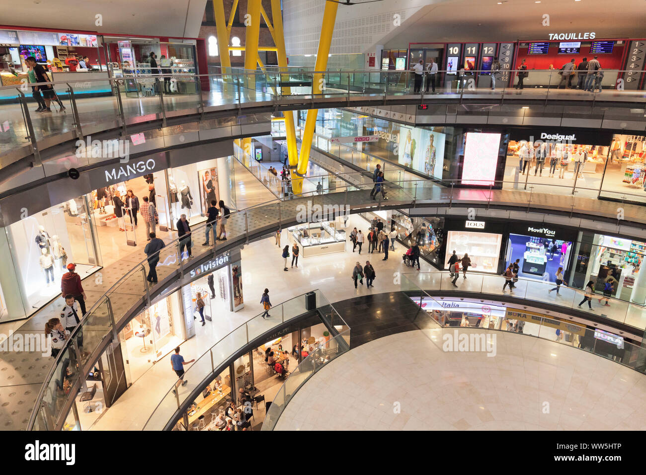 Las arenas shopping mall hi-res stock photography and images - Alamy