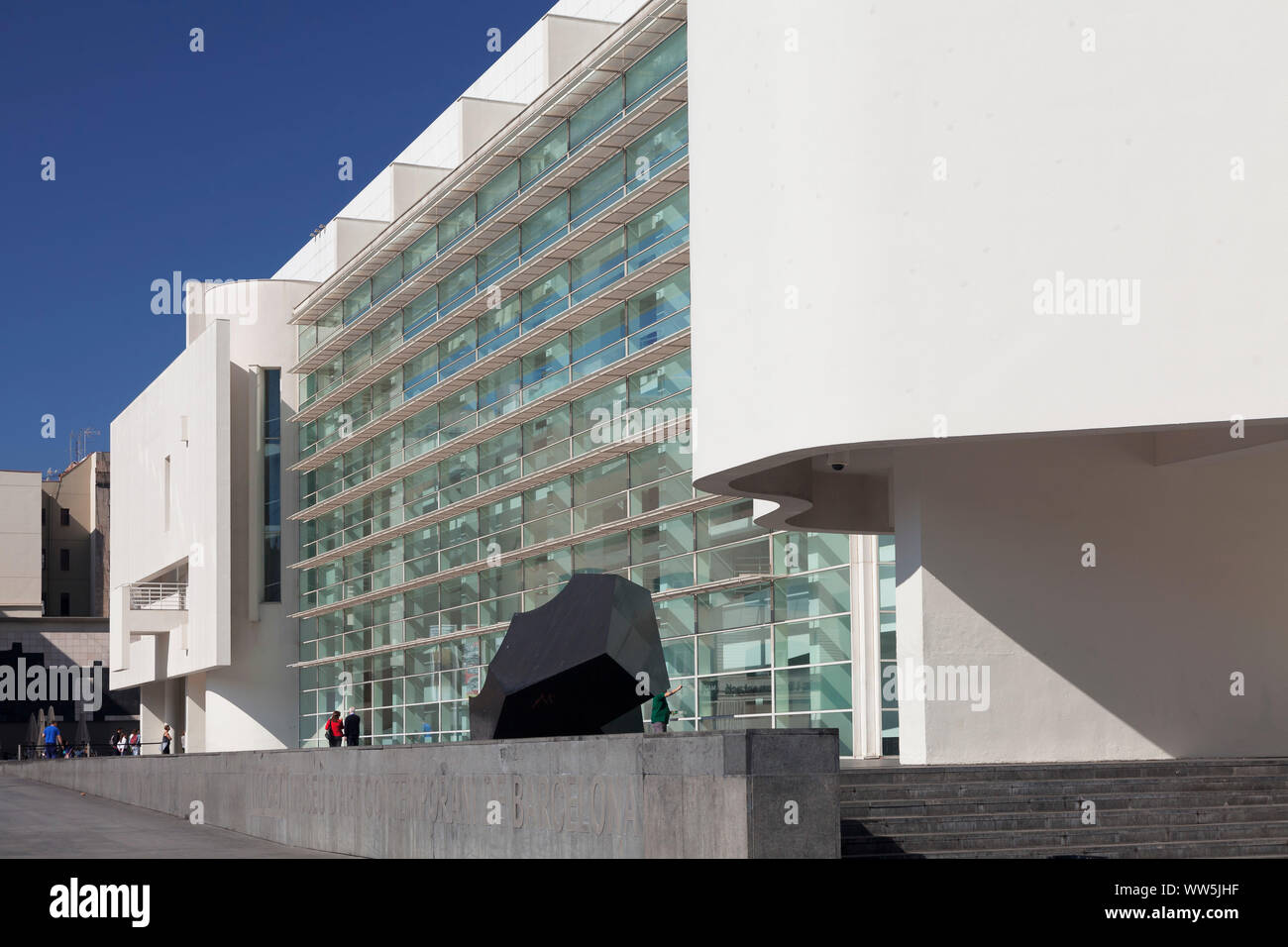 Art museum of Museu d'Art Contemporani de Barcelona (MACBA), architect Richard Meier, El Raval, Barcelona, Catalonia, Spain Stock Photo
