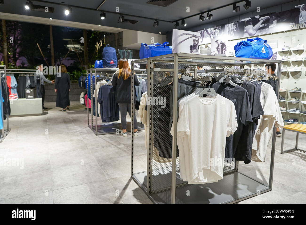 adidas outlet glasgow