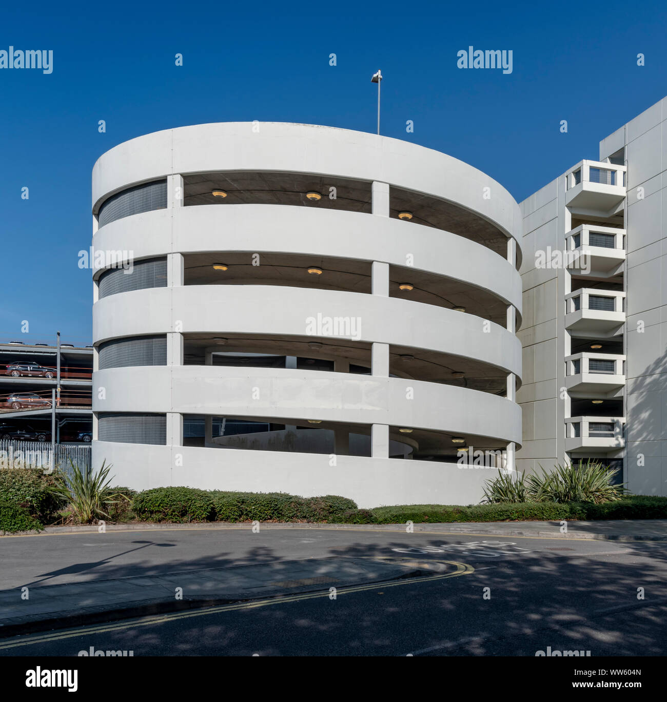 Spiral concrete ramp hi-res stock photography and images - Alamy