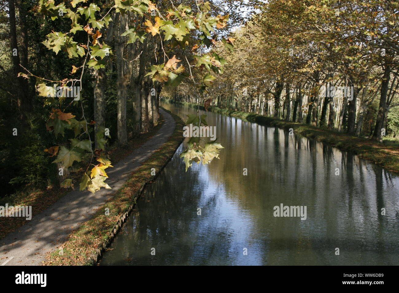 The Canal Lateral de la Garonne at Pont Des Sables. Stock Photo